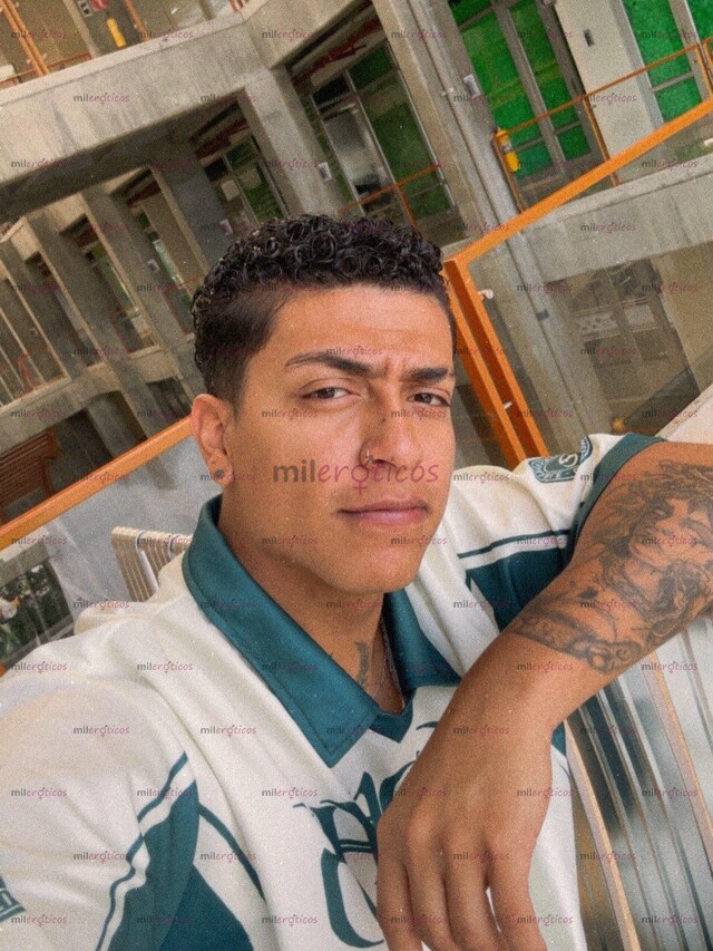 FOTOS DE ACTIVO DISCRETO Y MUY MASCULINO, BUSCANDO PARCHE CON UN HOMBRE SOLVENTE $$$