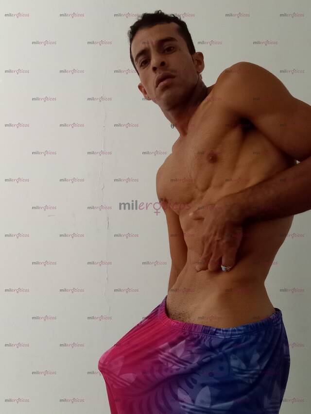 FOTOS DE CHICO MARCADO DEL GIM SERIO DISCRETO RESERVADO PULCRO