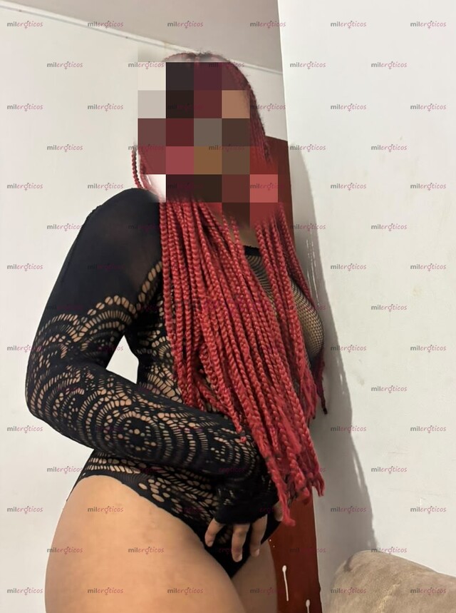 FOTOS DE HERMOSA NEGRA CULONA VEN A DARTE UN GUSTITO CON ESTA HERMOSA VOLUPTUOSA SALOME
