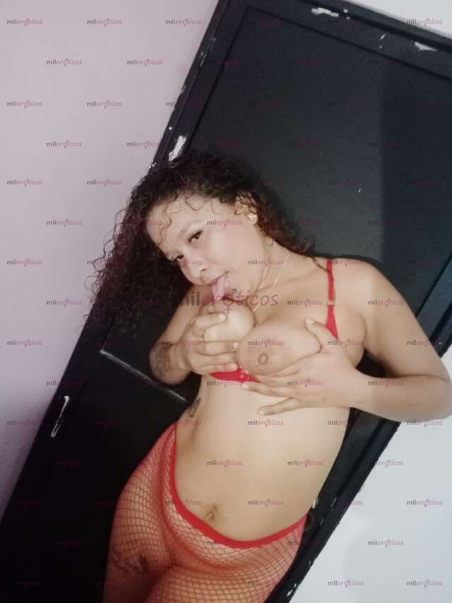 FOTOS DE BRINNY LA PERRITA DEL ANAL VEN A DISFRUTAR UN MOMENTO AGRADABLE CONMIGO TE PERO