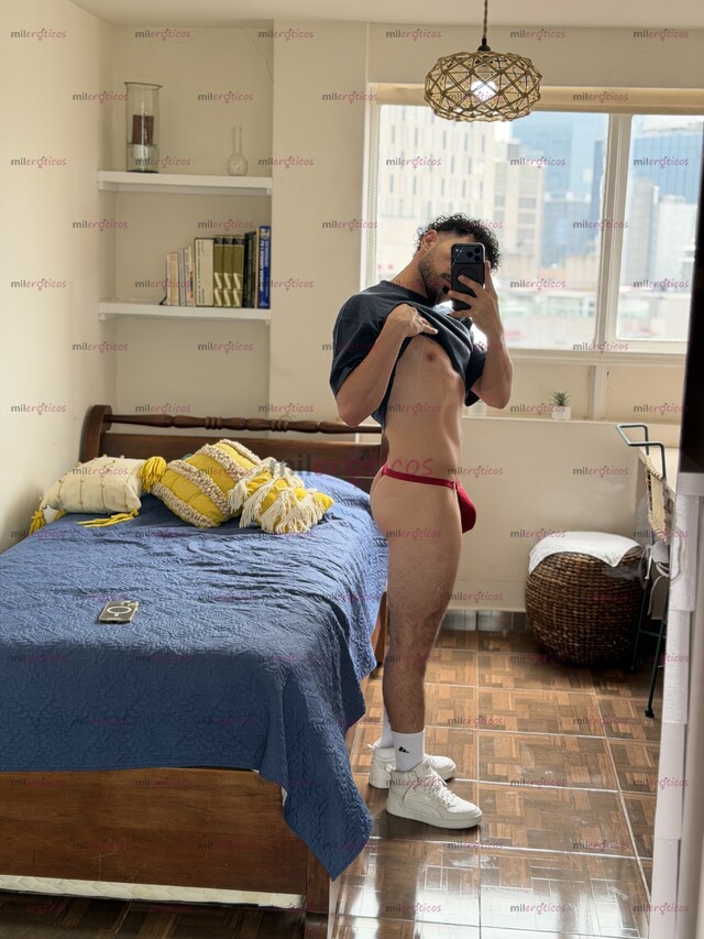 FOTOS DE JOVENCITO GUAPO Y CALIENTE QUE CUMPLIRÁ TU FANTASÍA