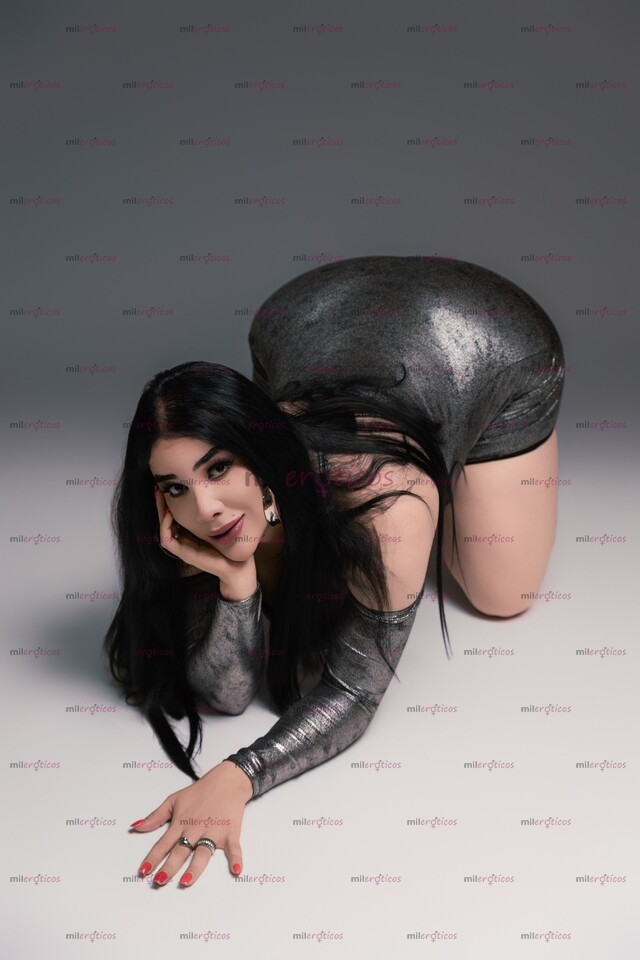 FOTOS DE TU DIOSA DOMINATRIX DISPONIBLE PARA JUGAR...
