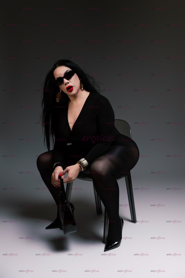 FOTOS DE TU DIOSA DOMINATRIX DISPONIBLE PARA JUGAR...