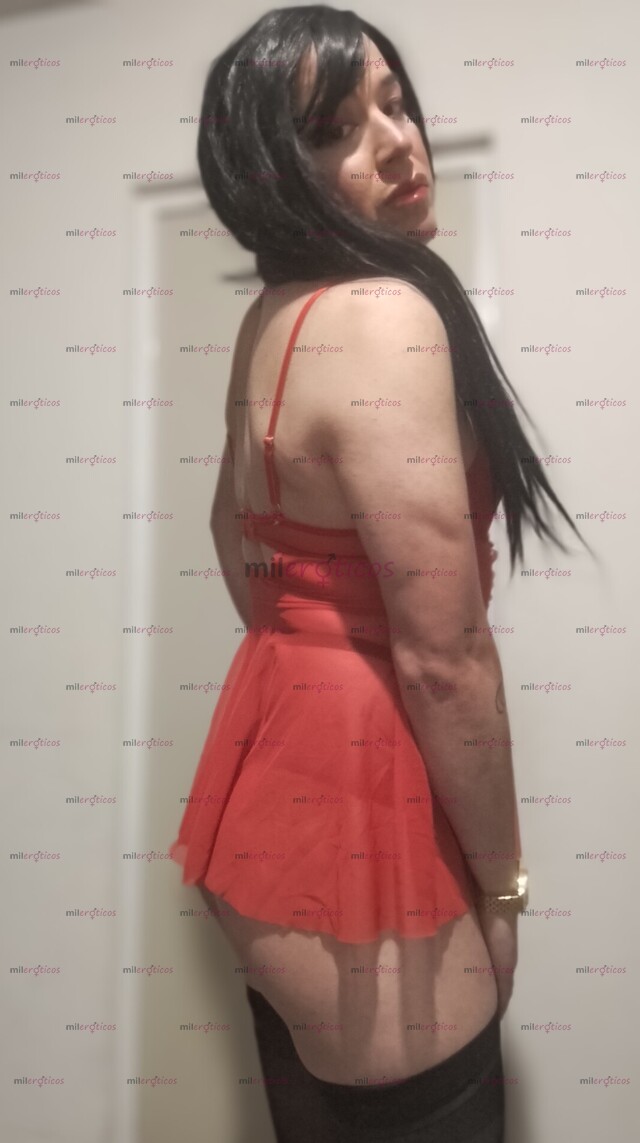 FOTOS DE LINDA TRAVESTI SEXOSA CON GANAS DE HACERTE PASAR UN RATO MUY RICO.