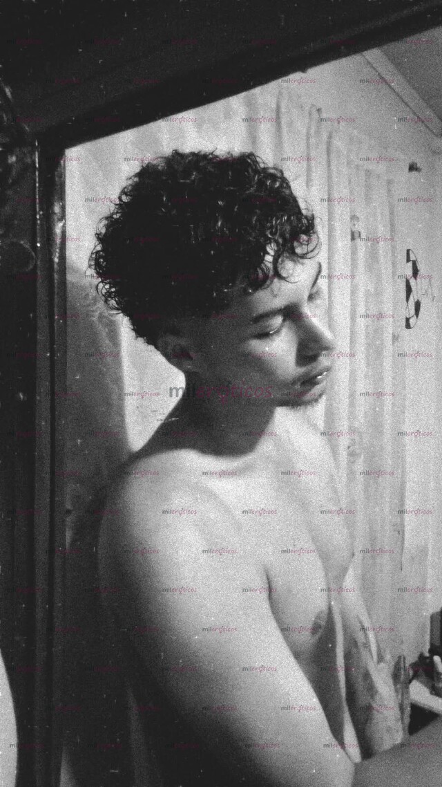 FOTOS DE VERGON JOVEN , SOLO CHICAS O PAREJAS, MENTE ABIERTA PARA COMPLACER