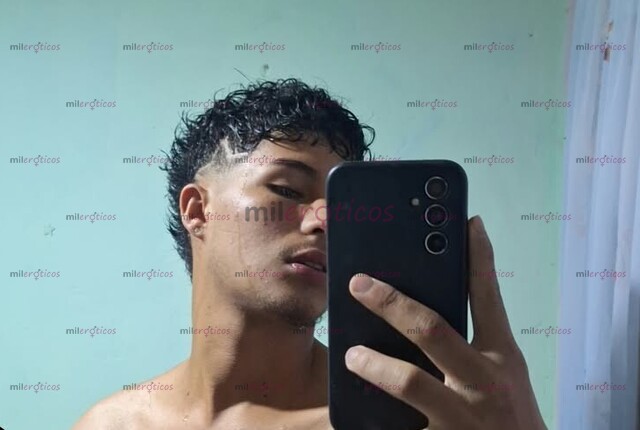 FOTOS DE HOMBRE HETERO, MENTE ABIERTA, PUEDES MAMARME MI VERGA HASTA EL FONDO