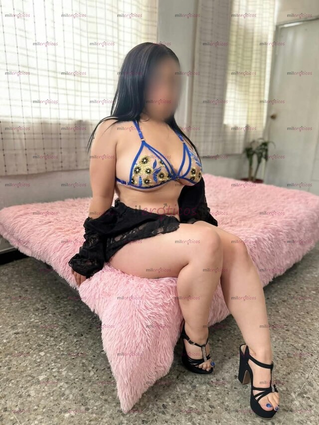 FOTOS DE MELANY NUEVESITA EN BOSA ESTACIÓN DISPUESTA A DARTE MUCHO SEXO