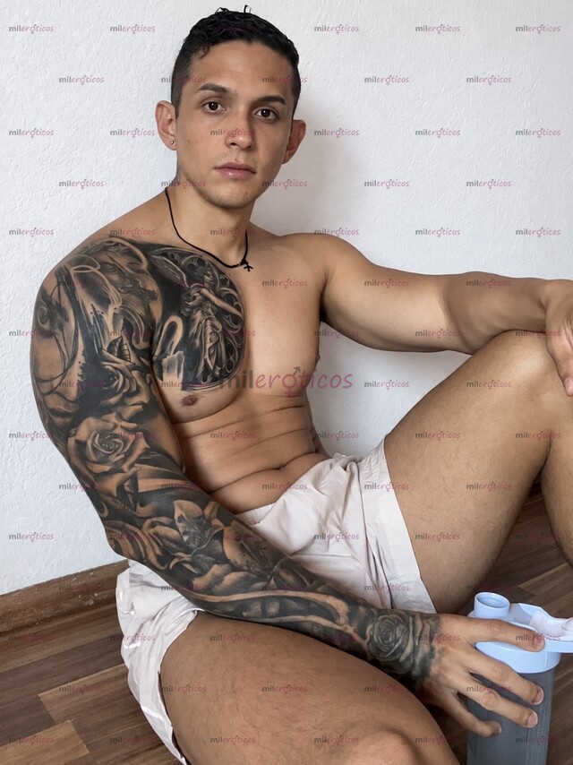 FOTOS DE SEXY OBRERO 100% MÚSCULOS DISPONIBLE BB