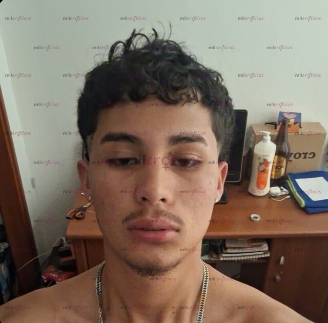 FOTOS DE HOMBRE HETERO, MENTE ABIERTA, PUEDES MAMARME MI VERGA HASTA EL FONDO