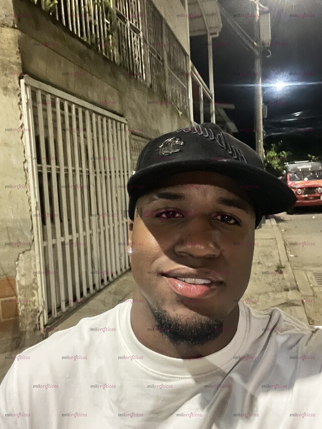 FOTOS DE MORENO ASÍ COMO LES GUSTA, SOLO EXCLUSIVO PARA MUJERES...
