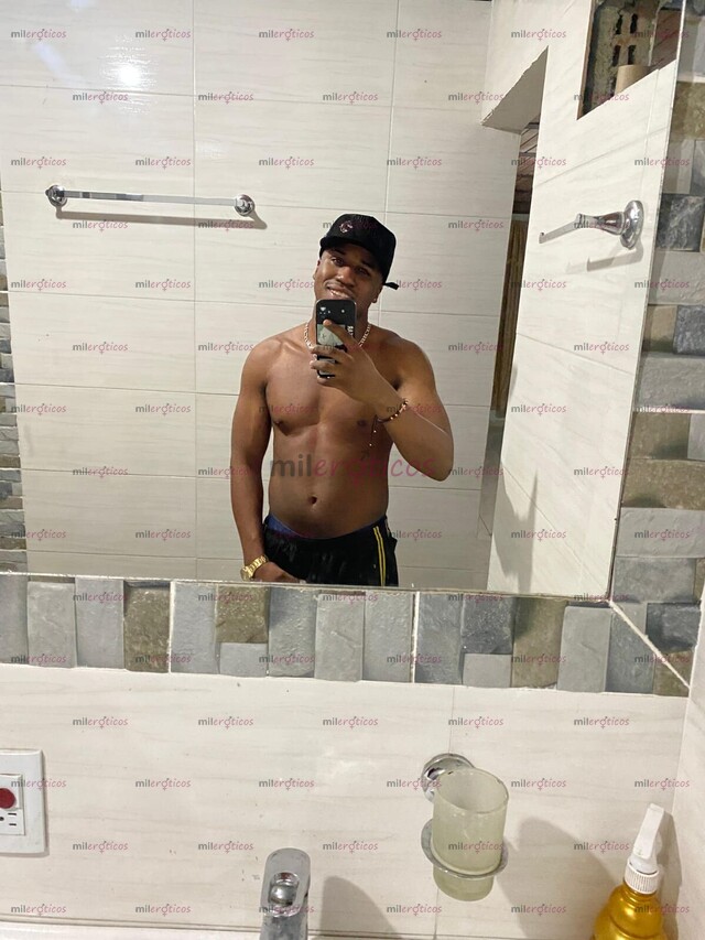FOTOS DE MORENO ASÍ COMO LES GUSTA, SOLO EXCLUSIVO PARA MUJERES...