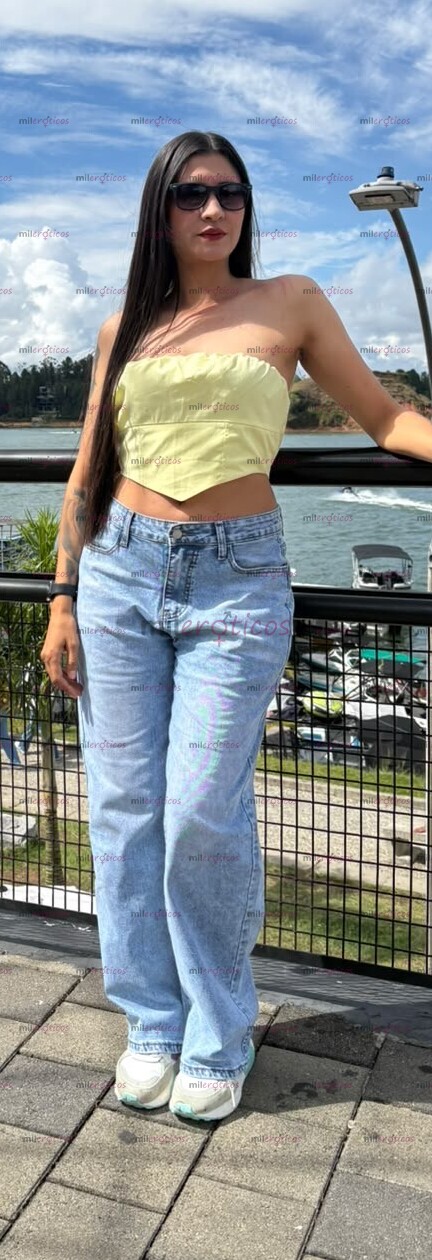 FOTOS DE DANIELA, BELLEZA, SENSUALIDAD Y MANOS PROFESIONALES