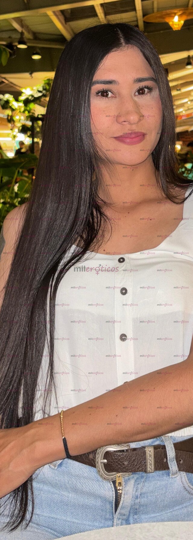 FOTOS DE DANIELA, BELLEZA, SENSUALIDAD Y MANOS PROFESIONALES