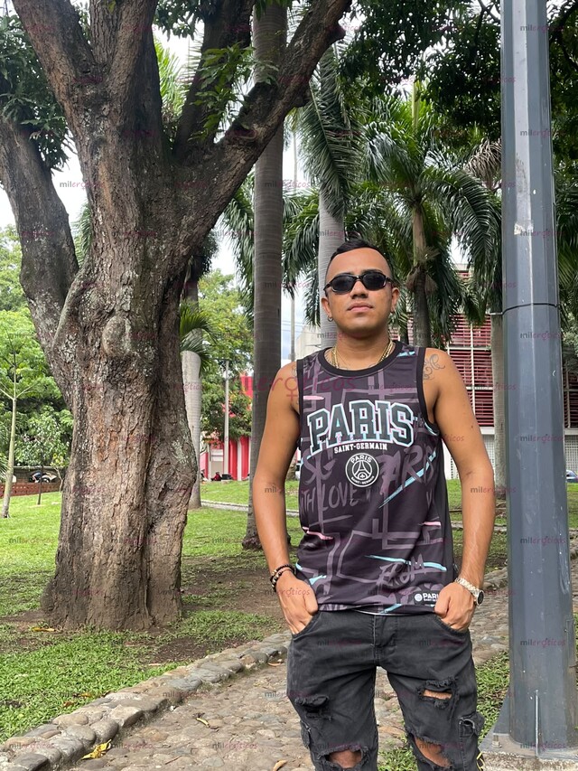 FOTOS DE MORENAZO VIP VAMOS A PASARLA RICO Y DISFRUTAR DE UN BUEN RATO