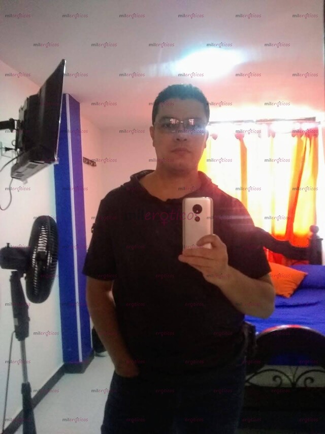 FOTOS DE SI ERES MUJER Y BUSCAS ALGO DIFERENTE ESCRIBEME. SOY BUENA ONDA
