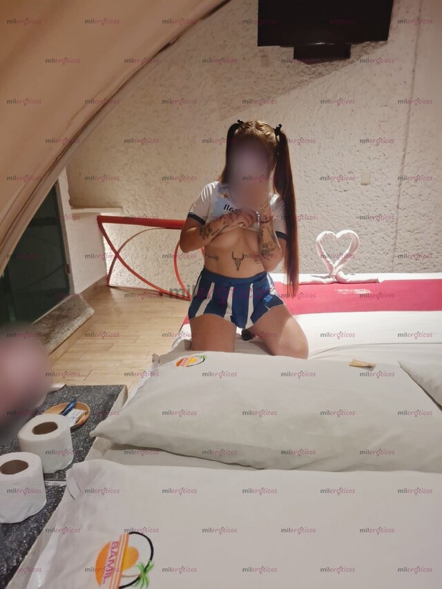 FOTOS DE SE TE ANTOJA CHUPAR Y ACARICIAR MIS DELICIOSAS TETAS ??