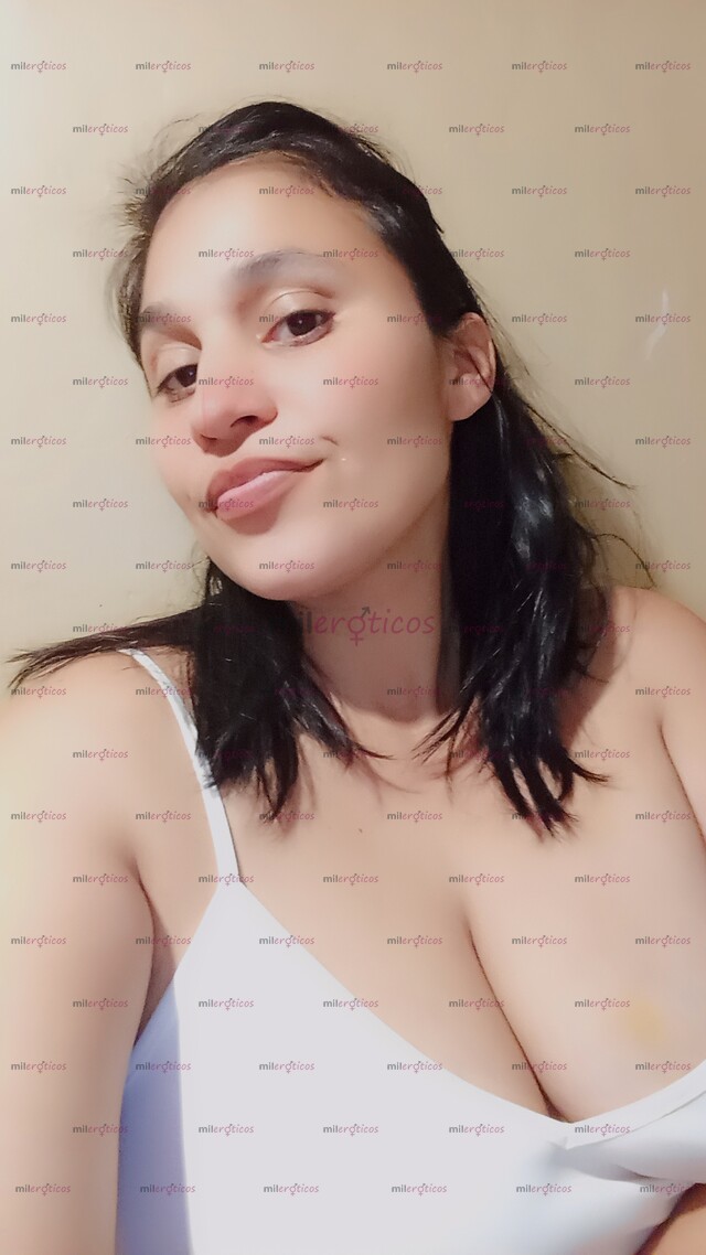 FOTOS DE HOLA SOY KARINA CHAPARRITA SIMPÁTICA CABELLO CORTO NEGRO