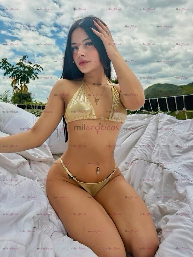 FOTOS DE GABY TRAVIESA Y TIERNA PERO ARDIENTE, JUEGA CON ELLA