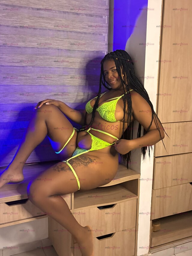 FOTOS DE NUEVA, ADRIANA ELEGANTE MUJER EXTROVERTIDA EDUCADA Y DISPUESTA A TODO