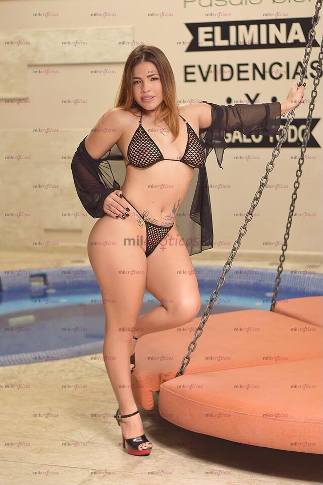 FOTOS DE RUBIA SUPER DELICIOSA, DISFRUTA MI RICO SEXY PAPI