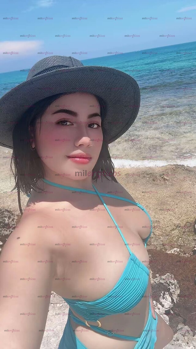 FOTOS DE BONITA CHICA DE CASA ESTUDIANTE AÚN UNA LOBITA EN LA CAMA