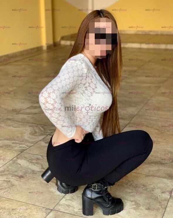 FOTOS DE KARLA CHICA JOVEN, AMABLE, DIVERTIDA, LA PASAREMOS RICO.