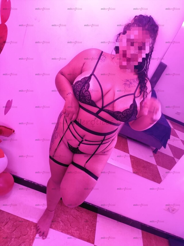 FOTOS DE ACUERPADA CHUPONA TETONA CON SITIO Y A DOMICILIO