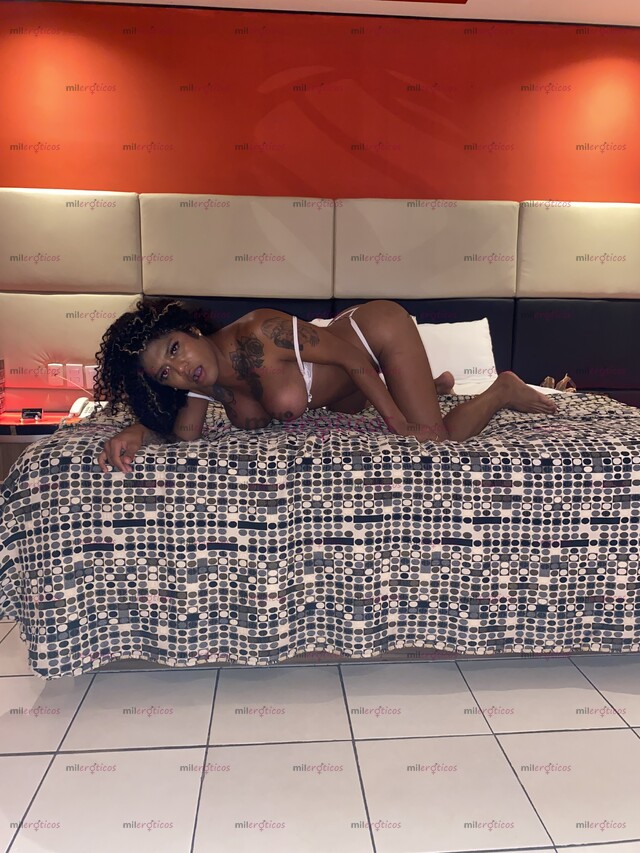 FOTOS DE MORENA CACHONDA DE VISITA EN TU CIUDAD SUPER VERGONA MUY DISCRETA BUENA ONDA Y