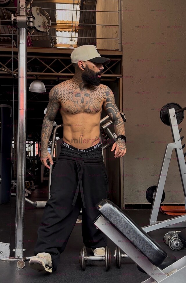 FOTOS DE CHACAL COLOMBIANO FITNES CON GANAS DE DARTE MI LECHE