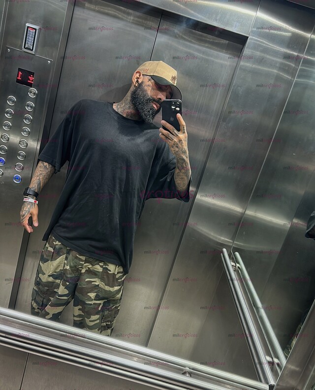 FOTOS DE CHACAL COLOMBIANO FITNES CON GANAS DE DARTE MI LECHE