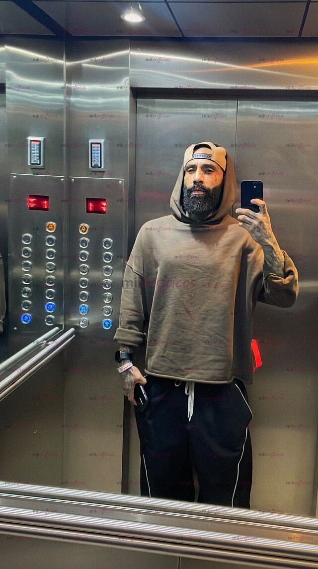 FOTOS DE CHACAL COLOMBIANO FITNES CON GANAS DE DARTE MI LECHE