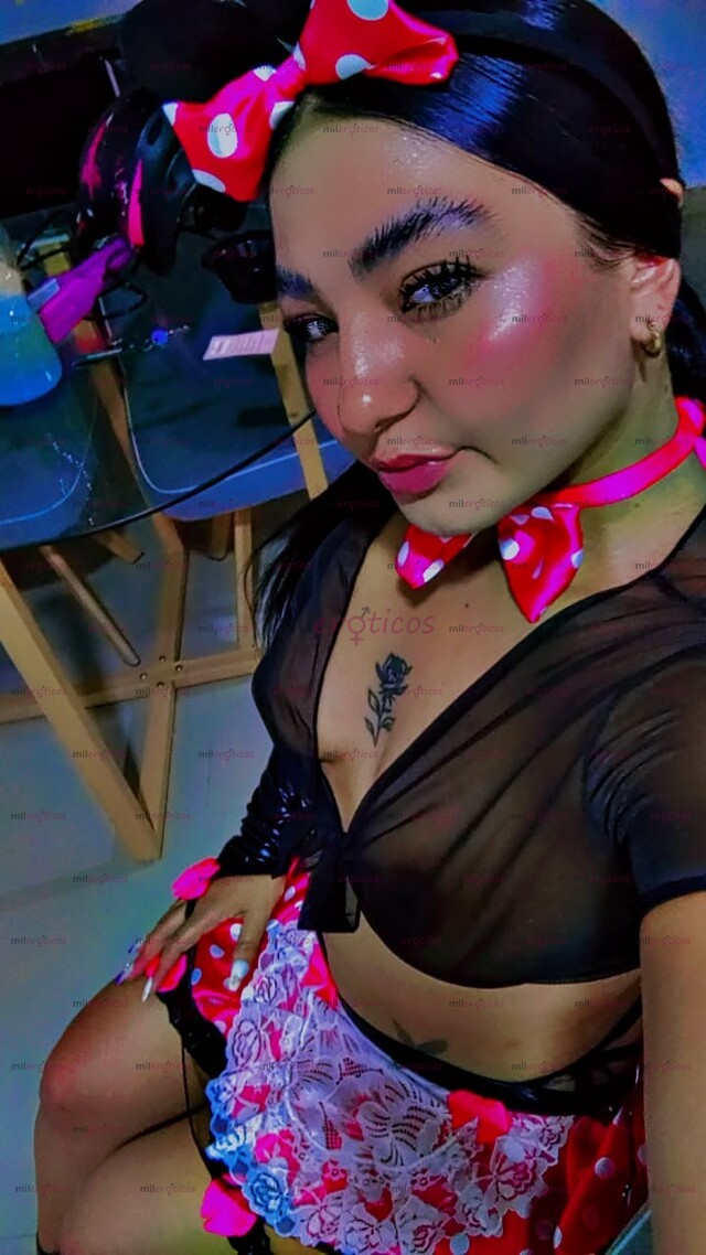 FOTOS DE HOLA SOY ANDREA MICKEY MOUSE VEN Y ME QUITAS EL TRAJE