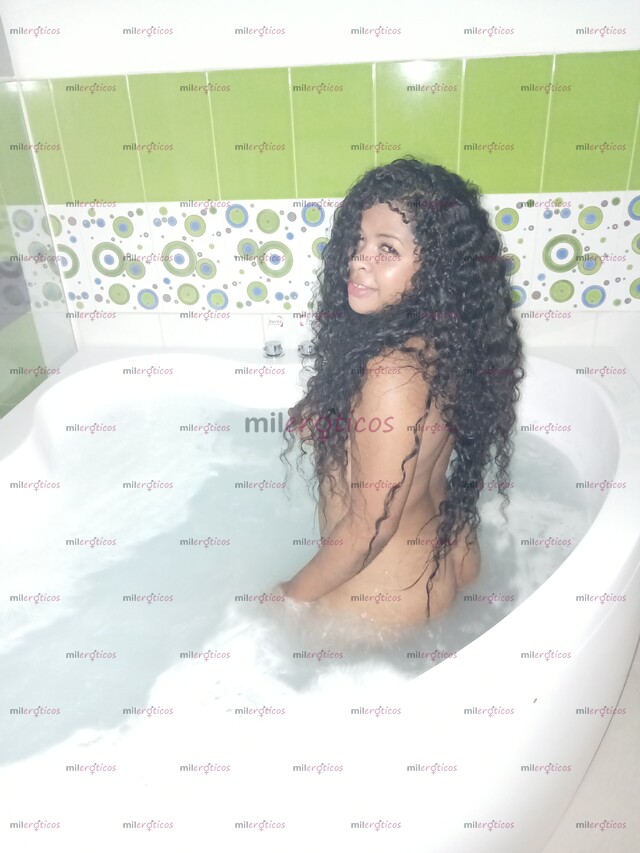 FOTOS DE HOLA BBS SOMOS UNAS MORENITAS CON GANAS DE MUCHO PLACER
