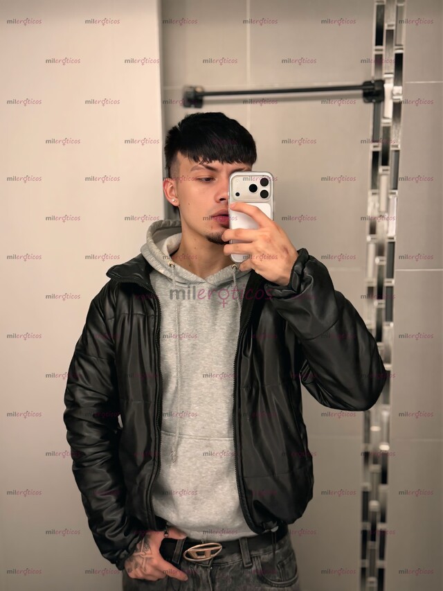 FOTOS DE STEEV TWINK BLANCO VERGON 23 AÑOS, AQUÍ POR PRIMERA VEZ