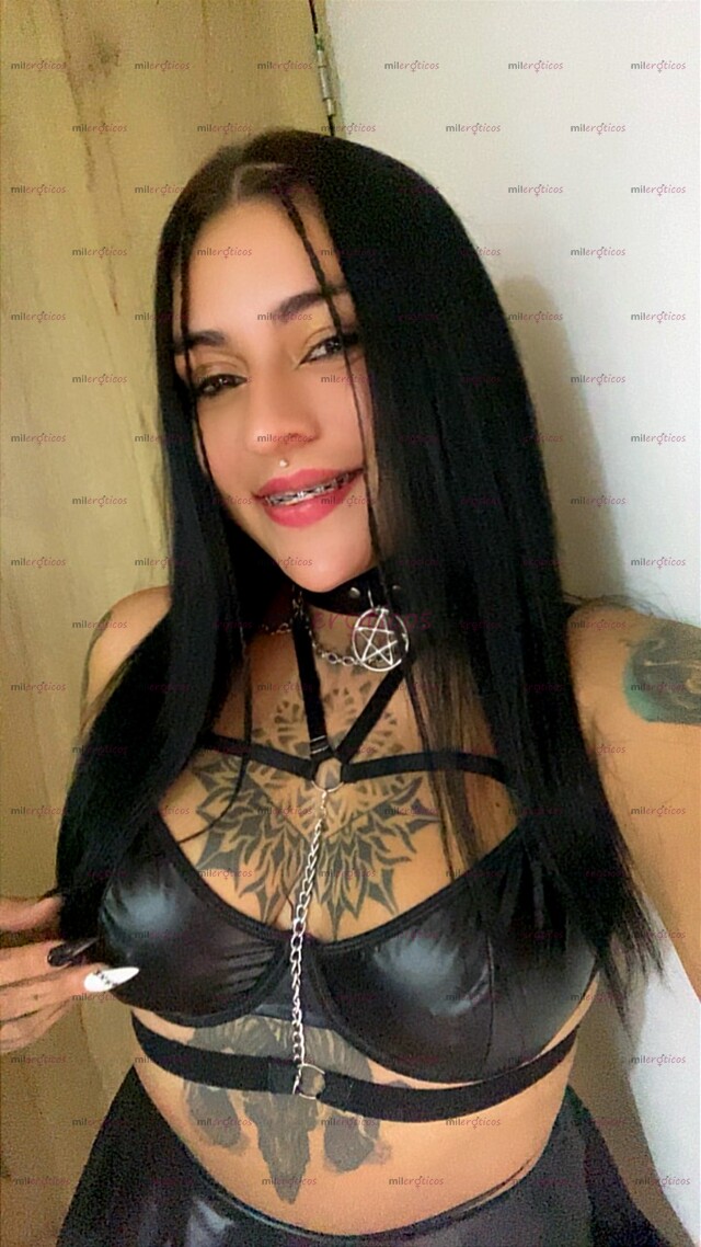 FOTOS DE HERMOSA PELINEGRA LINDO CUERPO Y HERMOSO ROSTRO LISTA PARA COMPLACERTE