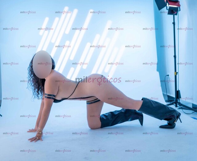 FOTOS DE HOY JUEVES, HERMOSA FORÁNEA CHICA TOP , MODELO FITNESS JOVEN ESCULTURAL