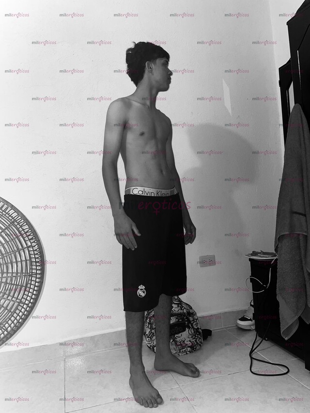 FOTOS DE CHICO DE 18 AÑOS VERGON ESTA LISTO PARA DARTE DUROO Y HACERTE SENTIR RICOO