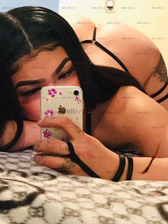 FOTOS DE SOY UNA CHICA TOTALMENTE EXTROVERTIDA COMPLACIENTE SUMISA EN MIS SERVICIOS