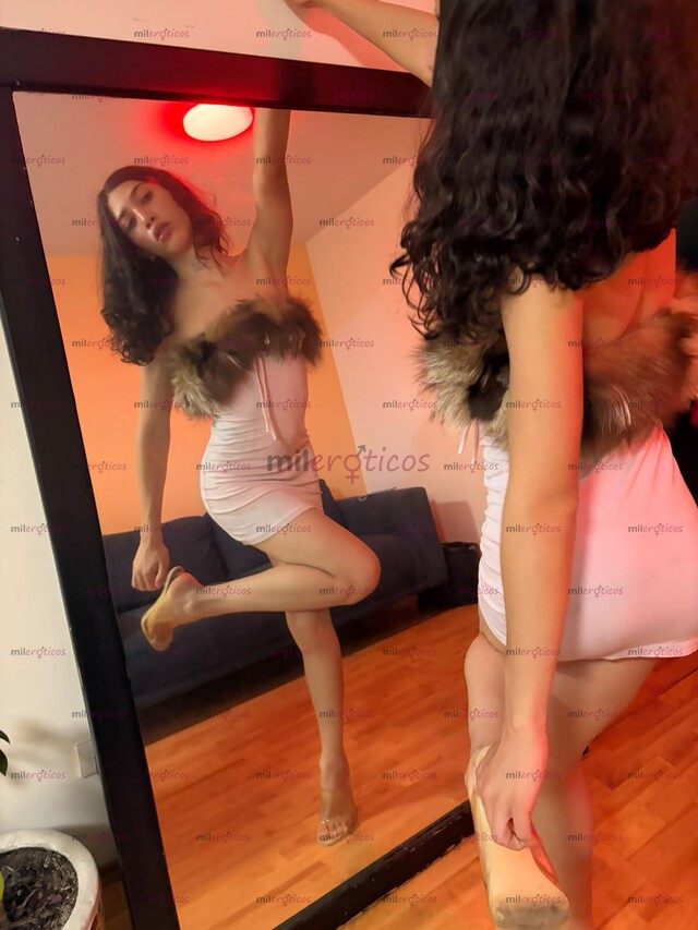 FOTOS DE BEBITA FLAQUITA QUE TE VA DESLECHAR CON LOS PIES