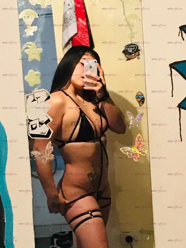 FOTOS DE SOY UNA CHICA TOTALMENTE EXTROVERTIDA COMPLACIENTE SUMISA EN MIS SERVICIOS