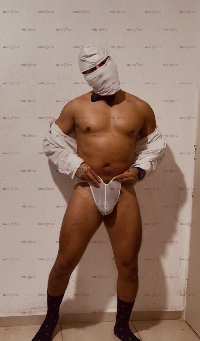 FOTOS DE EJECUTIVO VIP LGBT: VARONIL, MUSCULOSO Y MUY HOT