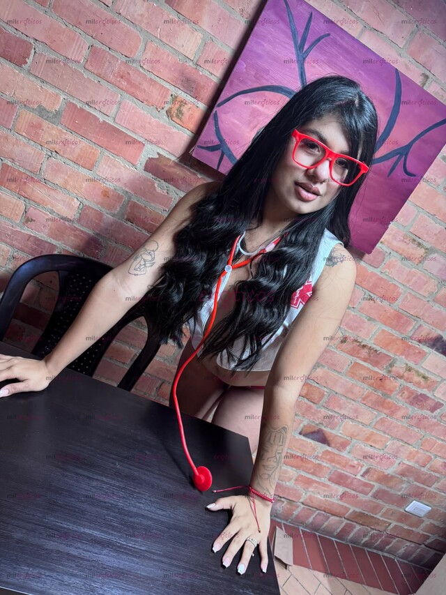 FOTOS DE RIKA ENFERMERA DE 19 AÑITOS VEN A DISFRUTAR DE UNA NUEVA EXPERIENCIA