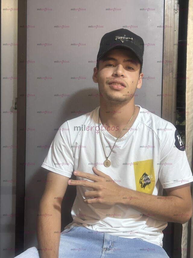 FOTOS DE MANCITO SERIO BLANCO Y VERGON CON GANAS DE COMPLACER A TU MUJER
