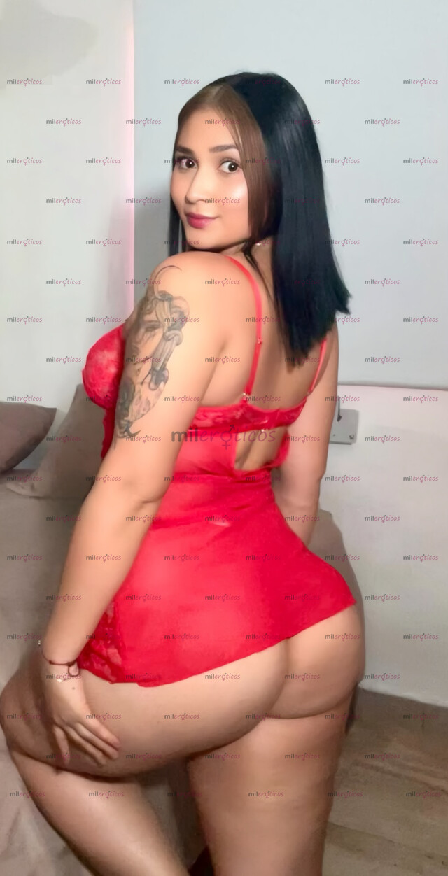 FOTOS DE LINDA EXTRANJERA , RECIÉN LLEGADA Y MUY APRETADITA.................