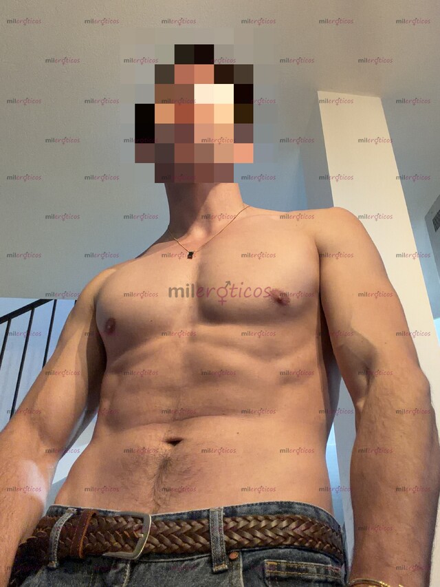 FOTOS DE CHICO GUAPO EN LEÓN ATRACTIVO, MASCULINO Y DISCRETO