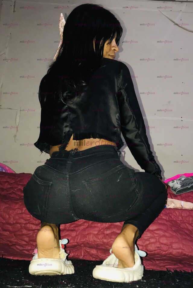 FOTOS DE MIA FLACA EXÓTICA TALLADORA Y TODA UNA DIABLA EN LA CAMA