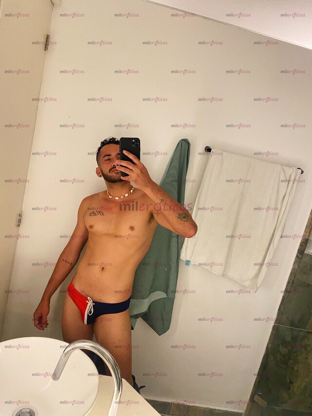 FOTOS DE CHICO LINDO NUEVO EN LA CUIDAD RECIÉN LLEGADO LISTO PARA COMPLACERTE