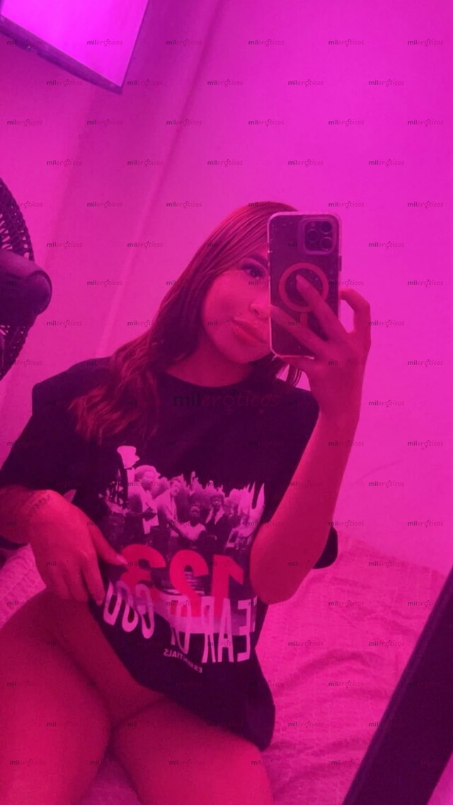 FOTOS DE FLACA NATURAL, TATUADA Y MUY CALIENTE, CON UNA ENERGÍA ÚNICA