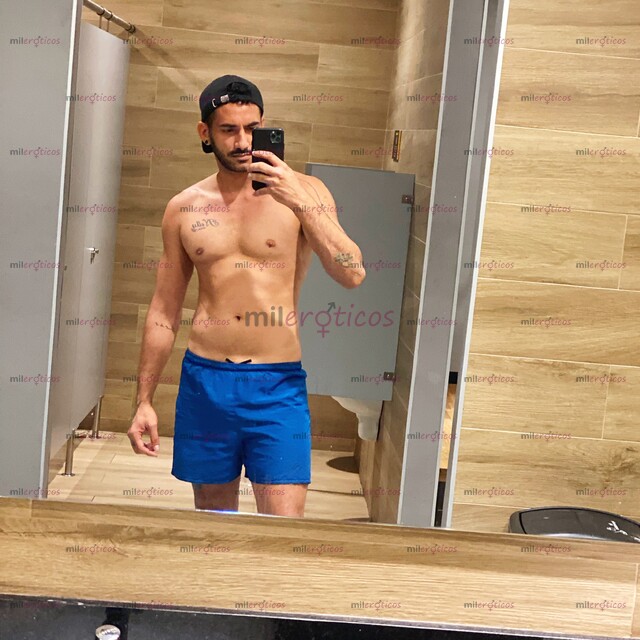 FOTOS DE CHICO LINDO NUEVO EN LA CUIDAD RECIÉN LLEGADO LISTO PARA COMPLACERTE