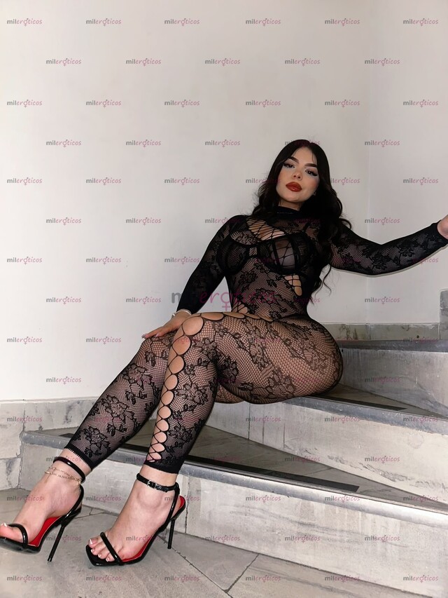 FOTOS DE PAISITA APRETADITA DE NALGAS GRANDES Y SENOS GRANDES DOMINANTE VIP